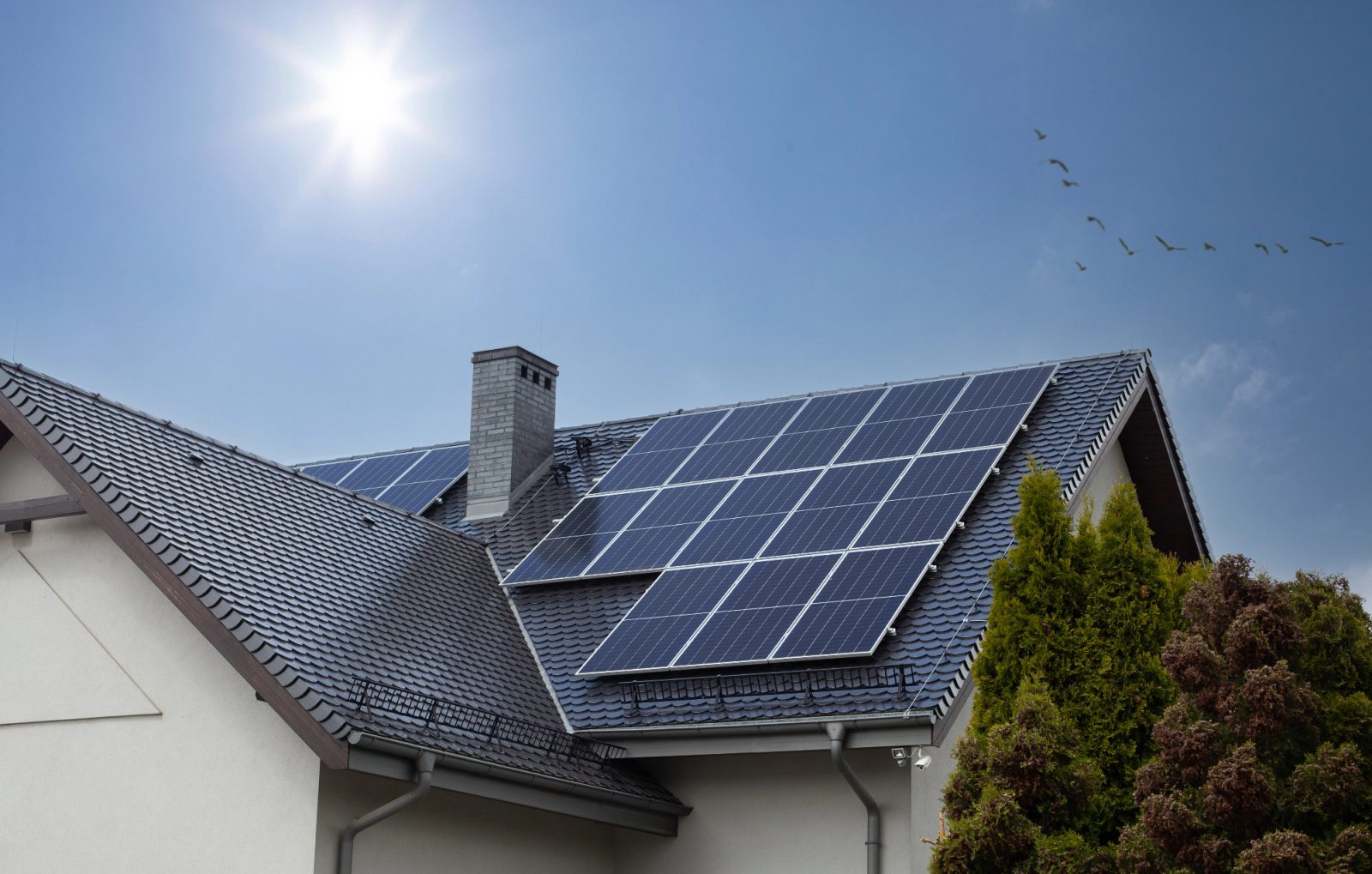 Kada plovna solarna elektrana na moru spašava ribara nakon prestanka rada motora